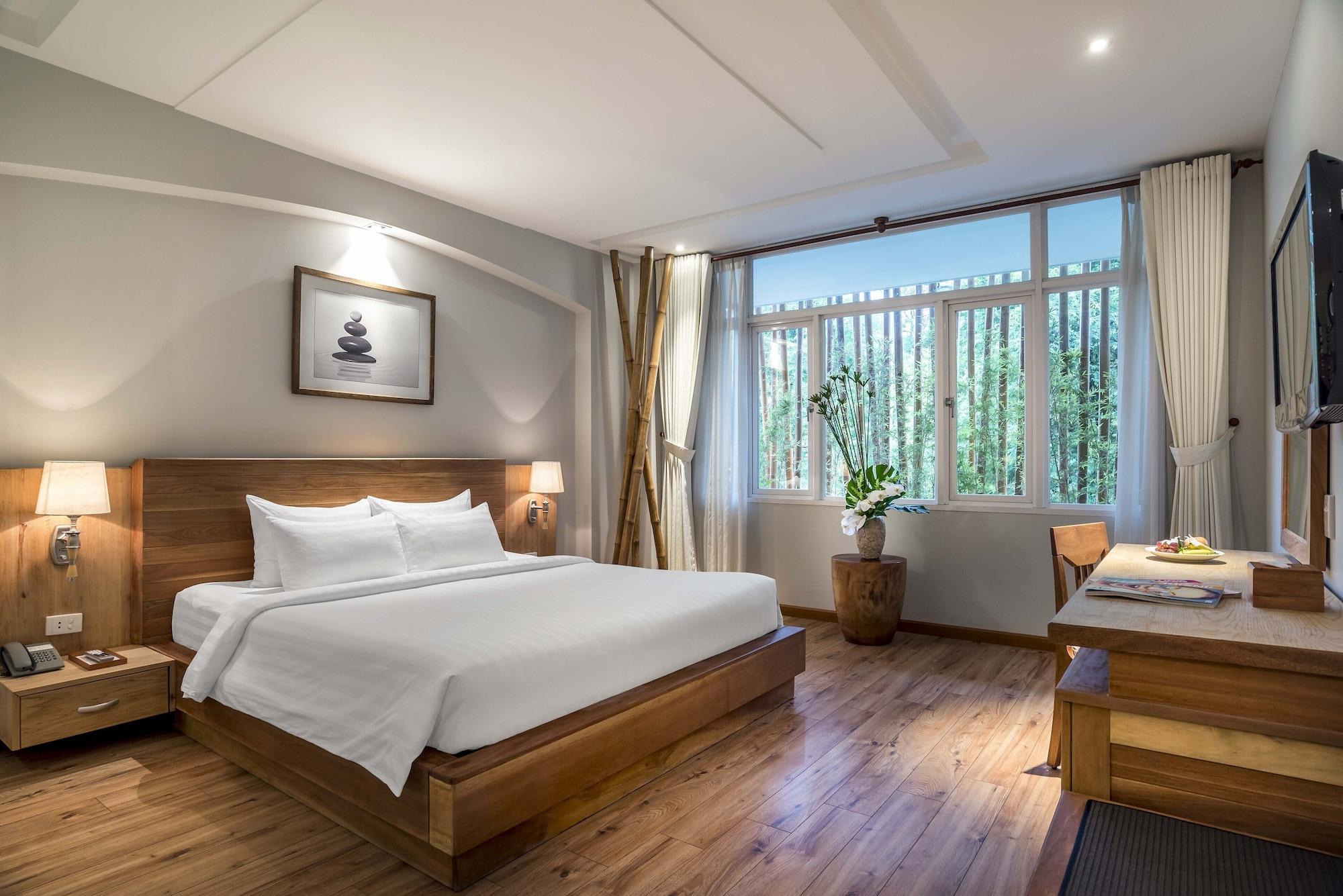 Silverland Yen Hotel Хошимин Екстериор снимка