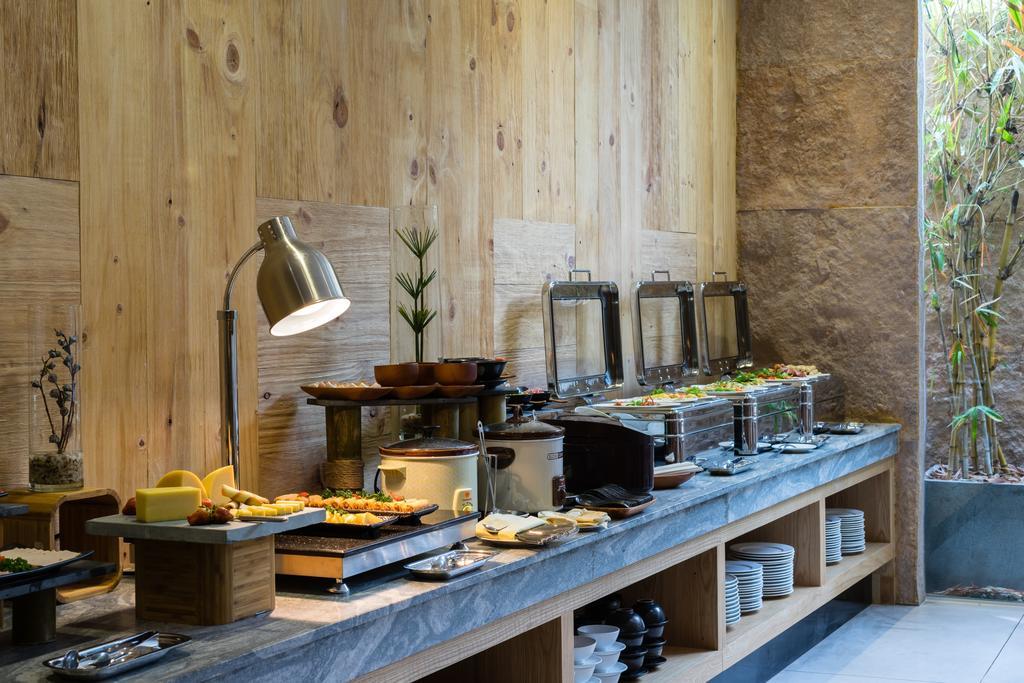Silverland Yen Hotel Хошимин Екстериор снимка